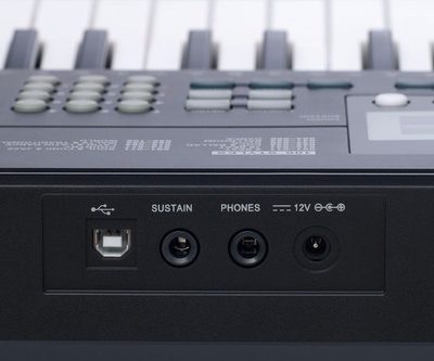 ROLAND TECLADO MUSICAL KB 330 REVAS