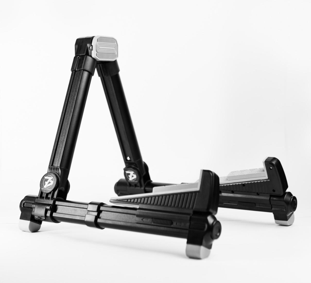 Kit Violao Classico Nylon + Capa + Suporte de Chão + Capo + Suporte parede Sevenplay SP7 Kit Violao Classico Nylon + Capa + Suporte de Chão + Capo + Suporte parede Sevenplay SP7